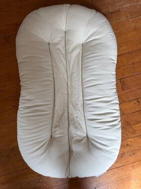 Snuggle Me Infant Lounger - Natural